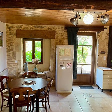 La Vieille Ferme: Superbe Complexe De 3 Gites En Pierre Avec Piscine Au Coeur Du Perigord Noir Saint-Genies Exteriör bild