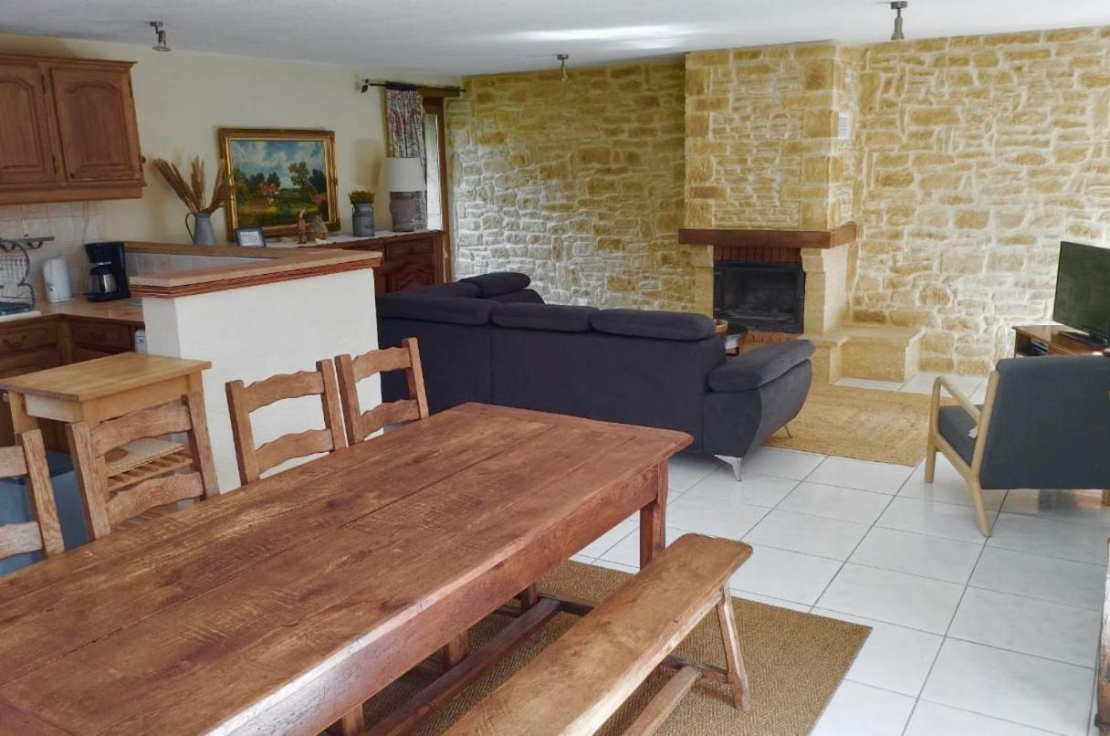 La Vieille Ferme: Superbe Complexe De 3 Gites En Pierre Avec Piscine Au Coeur Du Perigord Noir Saint-Genies Exteriör bild
