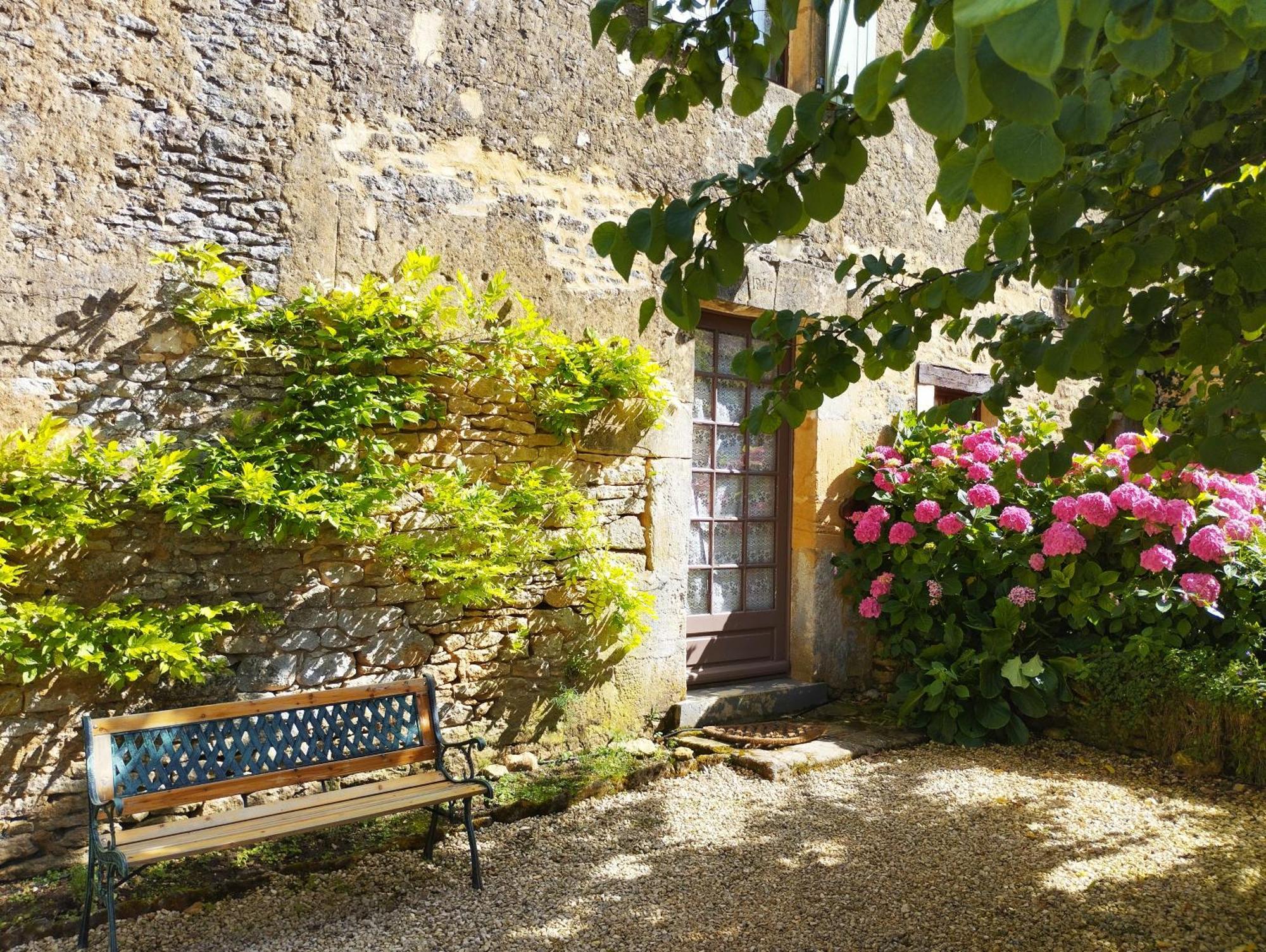 La Vieille Ferme: Superbe Complexe De 3 Gites En Pierre Avec Piscine Au Coeur Du Perigord Noir Saint-Genies Exteriör bild